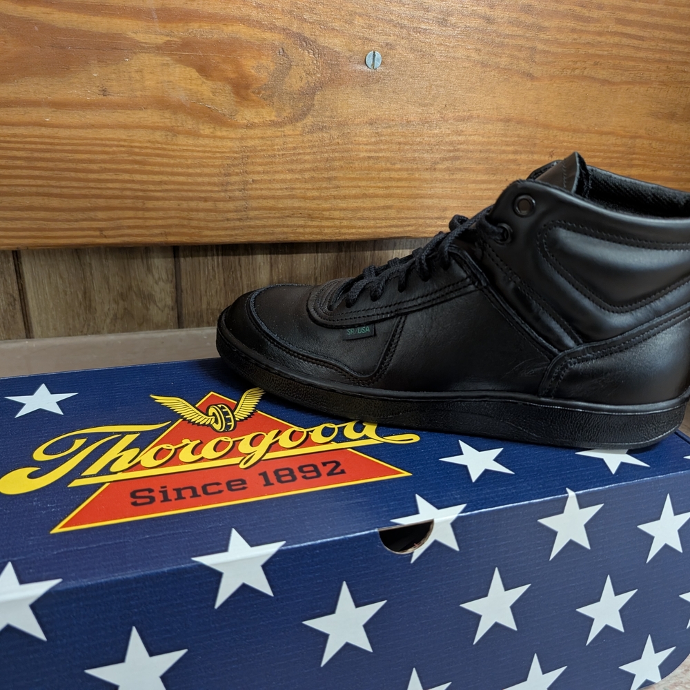 Black Sneakers for Everyday Comfort